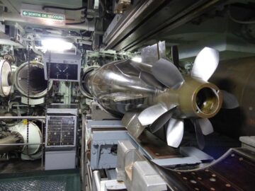 Focoase pe submarinul nuclear