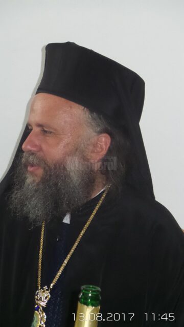 Slujbă arhierească la Neagra Șarului