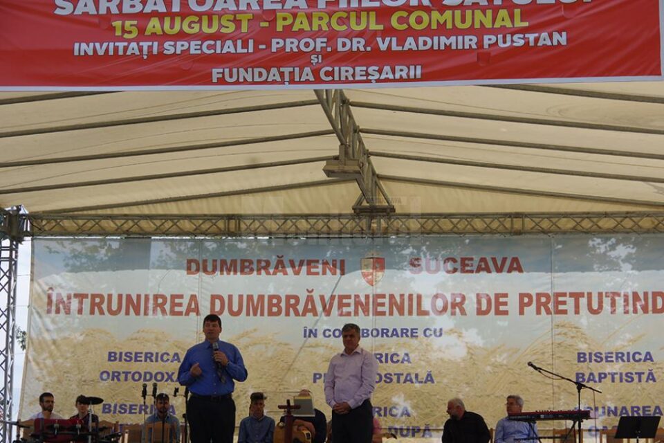 Întâlnirea dumbrăvenenilor de pretutindeni, un eveniment emoționant la care au participat sute de oameni