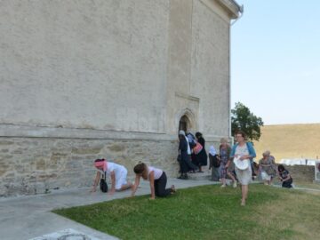 Credincioși din toată țara și din străinătate s-au rugat la Mănăstirea armenească Hagigadar