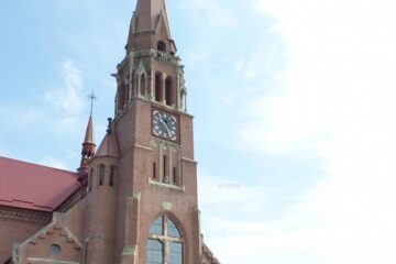 Peste 6000 de oameni au participat la marea sărbătoare a Sfintei Marii, de la Cacica