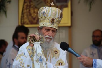 ÎPS Pimen i-a îndemnat pe credincioși să asculte cuvântul lui Dumnezeu