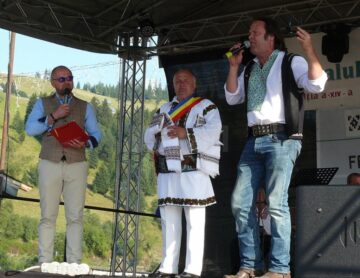 Charlie Ottley, realizatorul seriei de documentare “Wild Carpathia”, consideră că Ciocănești este o localitate unică în peisajul rural românesc