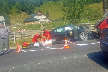 În ciuda eforturilor făcute de paramedici, Vasile Marocico nu a mai putut fi salvat, fiind declarat decedat Foto: Beatrice Calancea