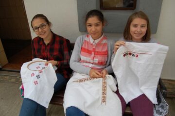 Școala de Vară „Mâini dibace, minți agere III”, la Parohia „Acoperământul Maicii Domnului” din Suceava