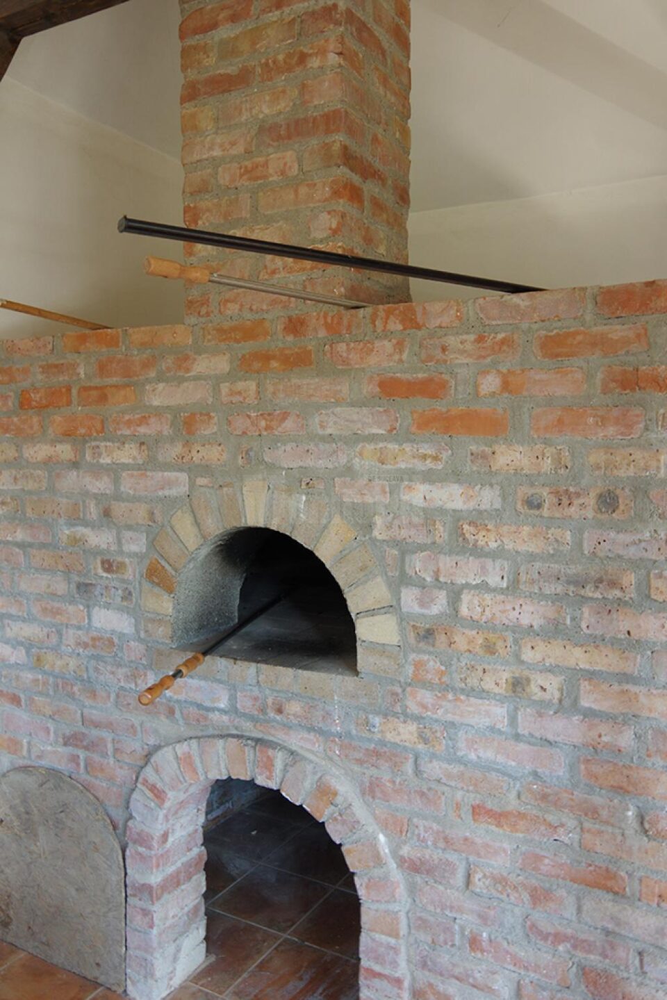 Cuptorul pe vatră pentru pizza