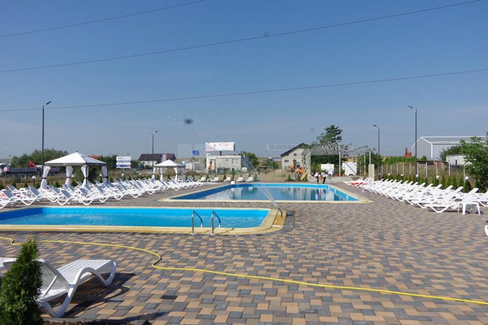 La un an de la inaugurare, Coliba Haiducilor își așteaptă clienții și la grădina de vară