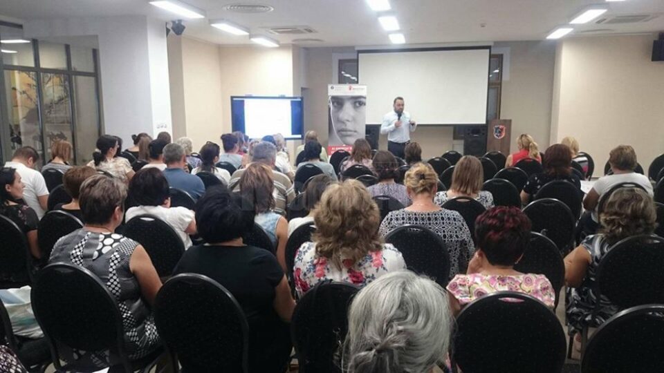 Peste 60 de persoane au participat la întâlnirea „Trăiri, nevoi, dorințe”, organizată la Muzeul Bucovinei Peste 60 de persoane au participat la întâlnirea „Trăiri, nevoi, dorințe”, organizată la Muzeul Bucovinei