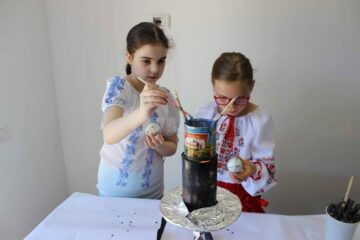 Școala de vară „Artă, tradiții și obiceiuri populare din Moldova și Bucovina” pentru copiii aflați în dificultate