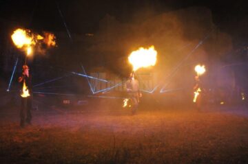 Spectacolele cu foc și lasere din Cetatea Sucevei, perla Festivalului Medieval „Ștefan cel Mare”