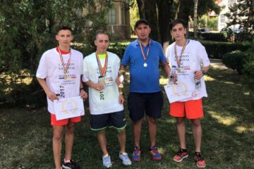 Dornenii pregătiți de antrenorul Cristian Prâsneac au câștigat două medalii de aur la naționalele de alergare montană