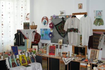 Școala de vară „Artă, tradiții și obiceiuri populare din Moldova și Bucovina” pentru copiii aflați în dificultate