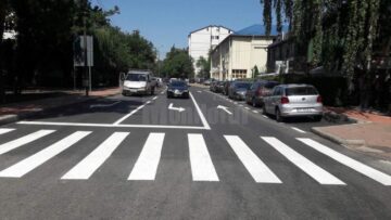 Două noi treceri de pietoni au fost făcute pe Strada Scurtă