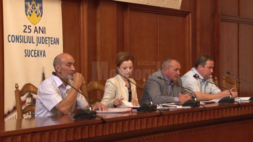 Directorul DSVSA Suceava, prefectul de Suceava, vicepreședintele CJ și adjunctul ISU