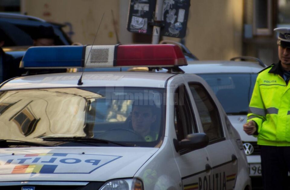 Doi șoferi au fost prinși în trafic fără permise auto și cu mașini neînmatriculate