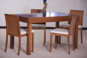 Mobilier importat din Italia, în showroom-ul Erica Ceramica