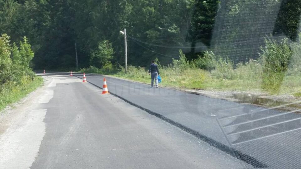 DN 17B va fi asfaltat pe o porțiune de zece kilometri pe raza comunei Crucea