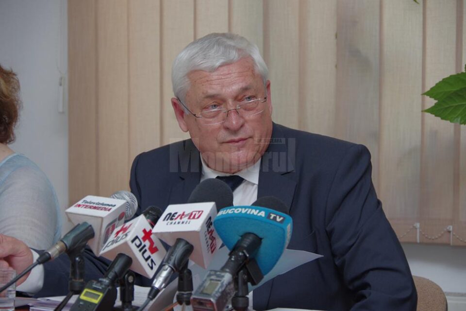 Șeful Inspectoratului Școlar Suceava, prof. Gheorghe Lazăr