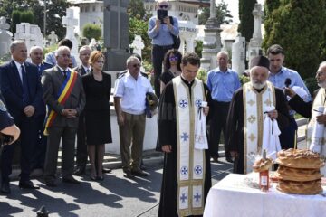 Placă comemorativă în memoria eroului bucovinean Ion Grămadă, dezvelită la cimitirul Pacea