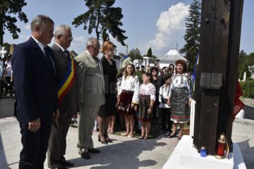 Placă comemorativă în memoria eroului bucovinean Ion Grămadă, dezvelită la cimitirul Pacea
