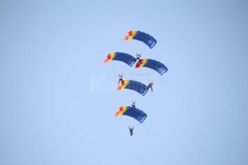 Mii de spectatori au asistat la un miting aviatic de excepție pe Aeroportul „Ștefan cel Mare” Suceava