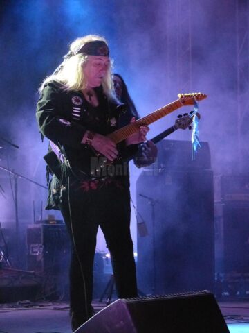 Final la Bucovina Rock Castle, într-o ultimă seară care a adunat câteva generații de rockeri