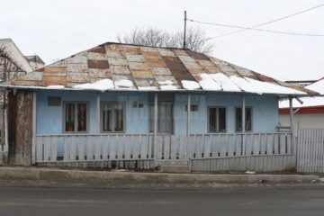Casa despre care proprietara spune că a fost locuită de Ion Creangă nici nu exista în perioada în care scriitorul a făcut școală la Fălticeni