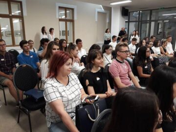 Participare numeroasă și informații de actualitate, la seminarul „Arta de a (te) vinde"