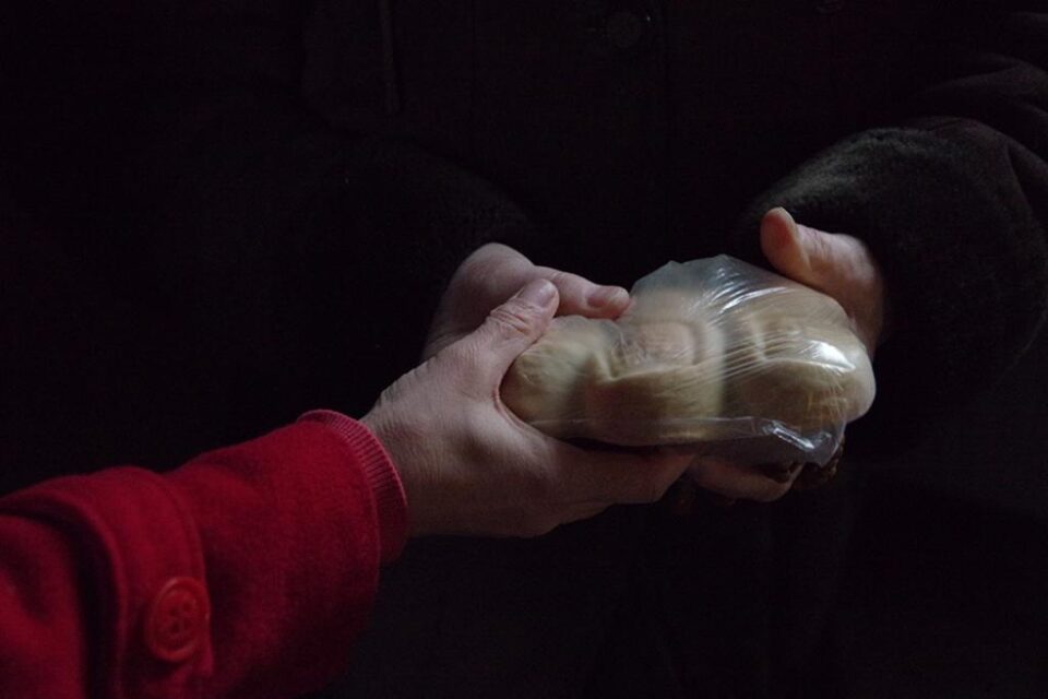 Iubește pe cel căzut și păcătos, câtă nevoie are de tine!