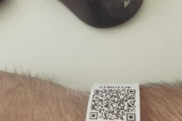 Brățara de identificare