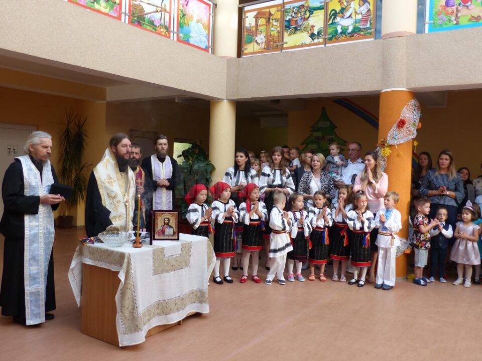 Școala Primară și Grădinița cu Program Prelungit „Sfântul Ioan cel Nou” și-au deschis vineri porțile