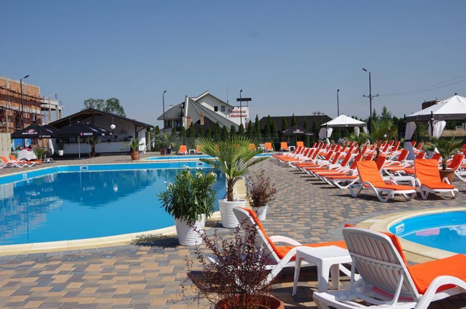 Piscinele Nataly Land