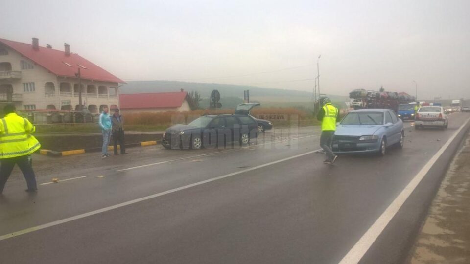 Mașinile implicate în accident