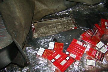 Acțiune a poliției împotriva contrabandei „mici”, din piețe și magazinele mixte