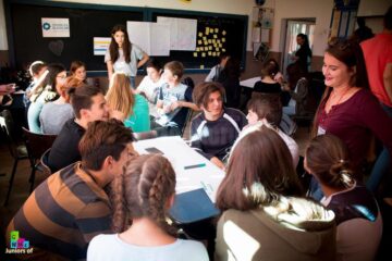 Boboceii de-a IX-a se familiarizează cu atmosfera de liceu