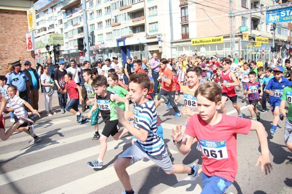 Peste 600 de participanți sunt așteptați sâmbătă la Crosul Sucevei