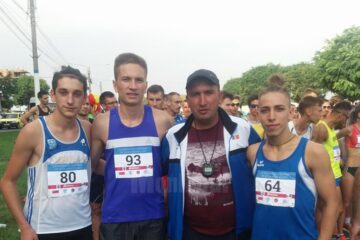Atleții dorneni alături de antrenorul Cristian Prâsneac