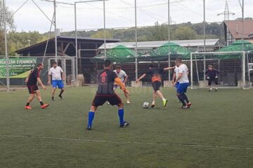 Urșii și Galacticii s-au întâlnit într-un meci foarte disputat