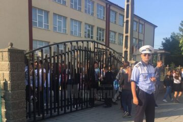 Polițiștii au asigurat ordinea la festivitățile de deschidere a anului școlar
