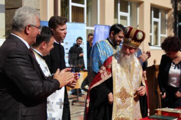 Primarul Sucevei a participat la deschiderea de an școlar la 14 unități de învățământ