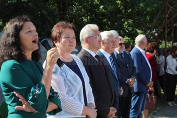 Primarul Sucevei a participat la deschiderea de an școlar la 14 unități de învățământ