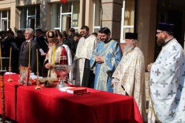 Primarul Sucevei a participat la deschiderea de an școlar la 14 unități de învățământ
