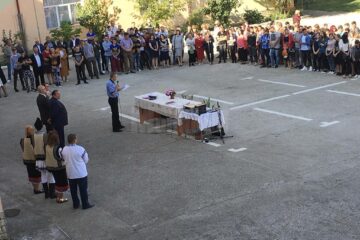 Flutur susține înființarea mai multor școli profesionale