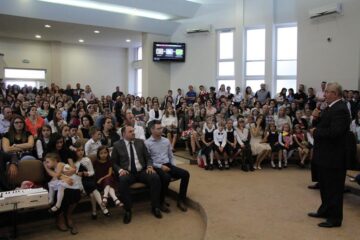 Primarul Sucevei a participat la deschiderea de an școlar la 14 unități de învățământ
