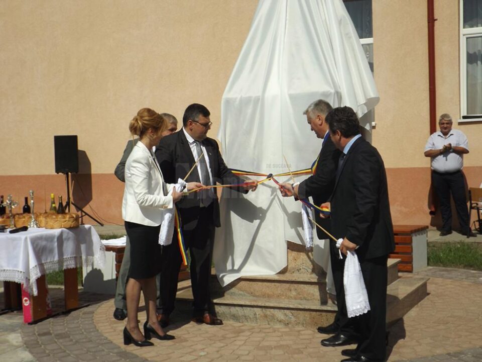 Dezvelirea bustului lui Ștefan cel Mare, la Cajvana