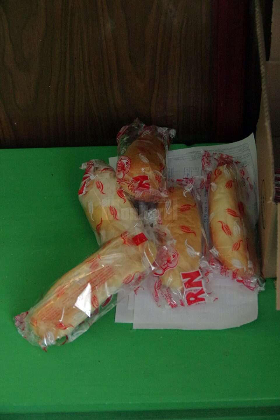 CJ trebuie să recupereze prejudiciul produs bugetului prin decontarea a circa 300 de cornuri/școală/an