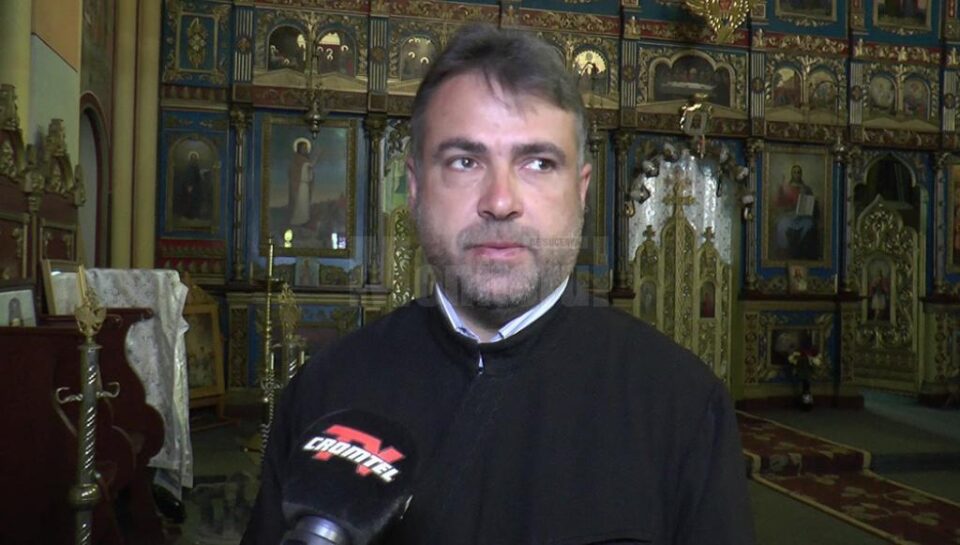 Preotul paroh Nicolae Vîrtea