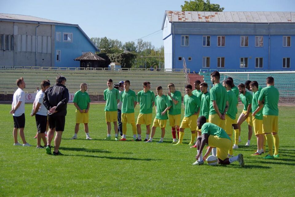 Fotbaliștii Forestei așteaptă ca în contul clubului să intre cei un milion de lei