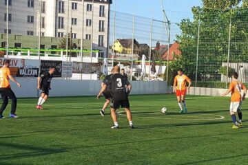 Duelul dintre AD Auto Total și Assist Software a fost foarte echilibrat