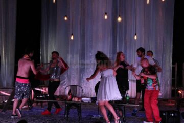 D'ale Carnavalului, pe scena Teatrului "Matei Vișniec" Suceava